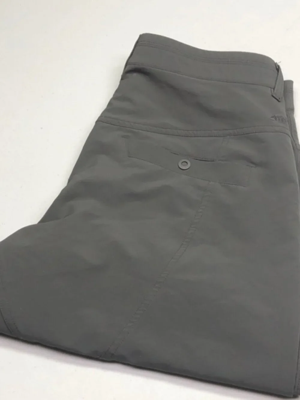 MENS MOUNTAIN EQUIPMENT LIGHTWEIGHT SHORTS 36x19 GRAY COLOR ⭐️